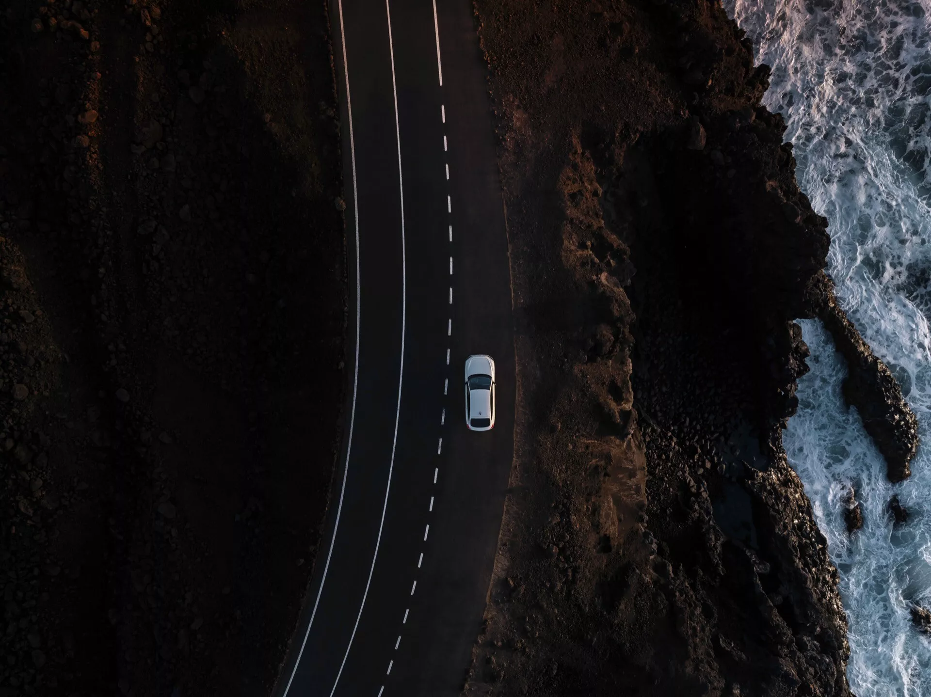 2024 Audi A6 e-tron GH - elegáns, modern elektromos limuzin merész dizájnnal, fejlett technológiával és környezetbarát teljesítménnyel