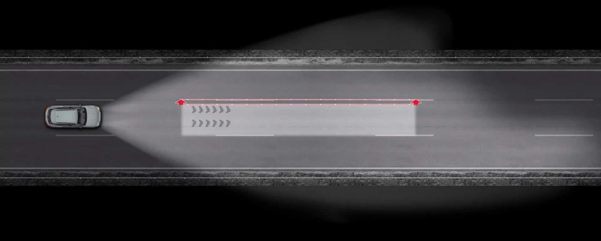 2023-as Audi Q8 e-tron Glacier fehér metál színben, országúton haladva, bemutatva az elegáns külsőt és a fejlett elektromos technológiát